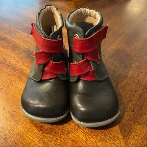 Livie & Luca shark size 9 boots.